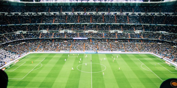 英格兰国家队战术分析会议 - 教练组利用平板电脑为球员讲解战术