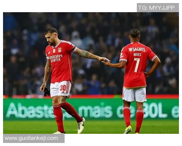 欧联杯精彩对决本菲卡逆转波尔图引爆全场激情时刻