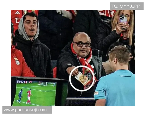 阿森纳大胜本菲卡四球狂潮乌龙球引发争议判罚全场沸腾